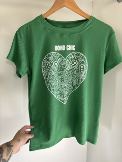 Imagem do T-SHIRT CANELADA BOHO CHIC