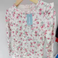 Remera rositas