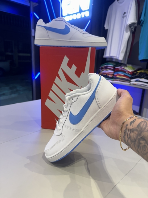 Tênis Nike - Ebernon Low