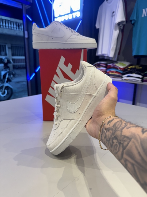 Tênis Nike - Court Vision