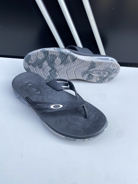 Chinelo Oakley- Killer Point