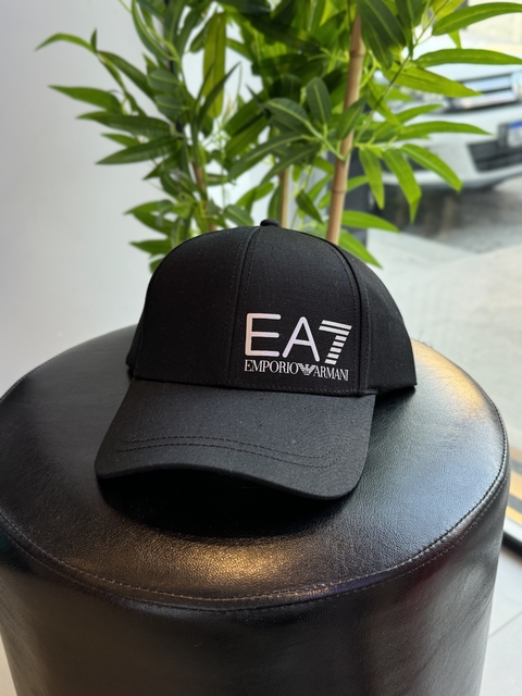 Boné Empório Armani