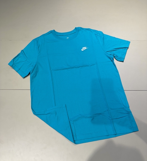 Camiseta Nike Básica