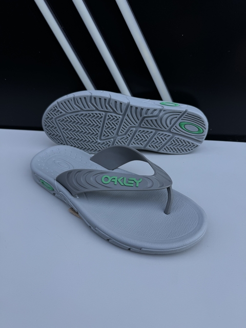 Chinelo Oakley- Crowd