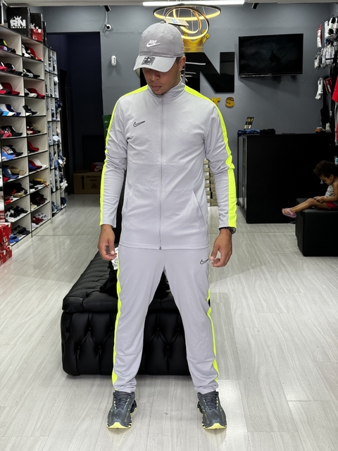 Conjunto Nike Dry - Fit