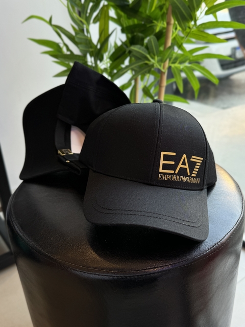 Boné Empório Armani