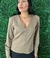 Blusa de Manga com Botões frontais e no Punho - comprar online