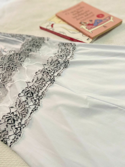 Camisola Elysia Bicolor Branca com Preto