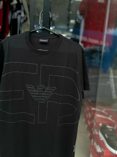 Camiseta Empório Armani na internet