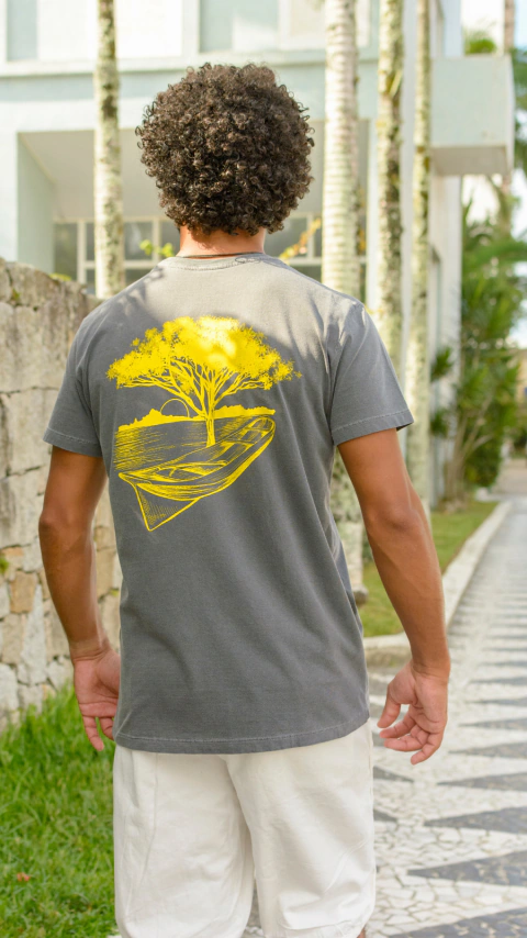 Camiseta guapuruvu (chumbo)