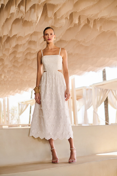 VESTIDO DE ALCAS COM AMARRACAO COSTAS