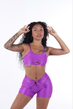 Shorts Empina Luana Violeta na internet