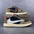 TRAVIS SCOTT X AIR JORDAN 1 LOW 'DARK MOCHA' na internet