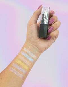 Labial En Barra Holográfico Megawatts Klean Color Ref LS130 -LS131
