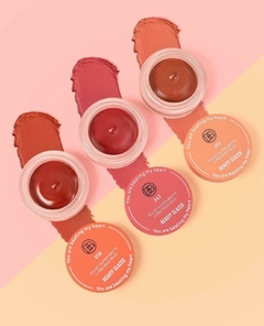 RUBOR Y LABIAL VELVET BEAUTY GLAZED REF B83