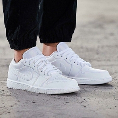 jordan low blancas