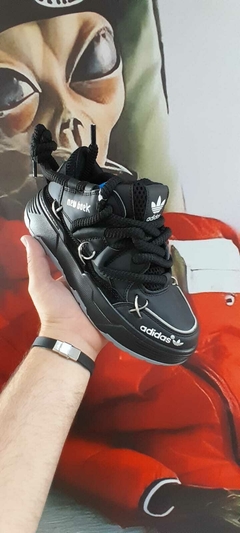 adidas niw boek negras - comprar online