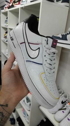air force blanca linea amarrilla