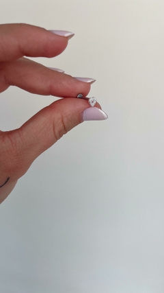 Piercing coração vazado cravejado - A.C