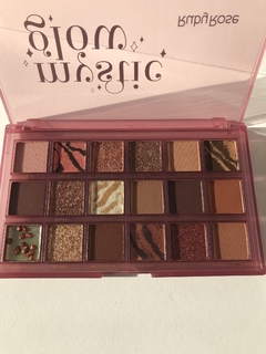 paleta de sombras Mystic glow en internet