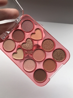 Paleta de sombras corazón - Olinda maquillaje