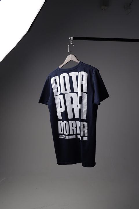 camiseta BOTA PRA DORMIR marinho