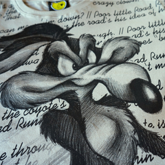 Remera Coyote en internet