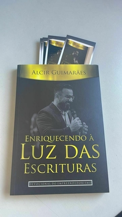 Enriquecendo à Luz das Escrituras - Pr. Alcir Guimarães - comprar online