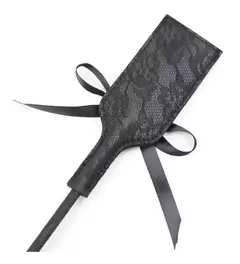 FETICHE BDSM - FUSTA + PLUMAS ST en internet