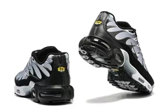 Air Max Plus Tn 1 - Black Metalic na internet