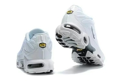 Air Max Plus Tn 1 - White & Black na internet