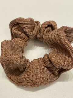 SCRUNCHIE BASICAS en internet