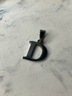 DIJE LETRA D - comprar online