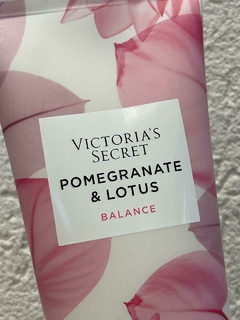 CREMA POMEGRANATE AND LOTUS en internet