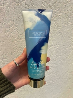 CREMA AQUA KISS WATER BLOOMS - comprar online