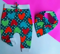 Calça Saruel e Babador Bandana