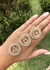 Colar letra banhada a ouro em zirconia