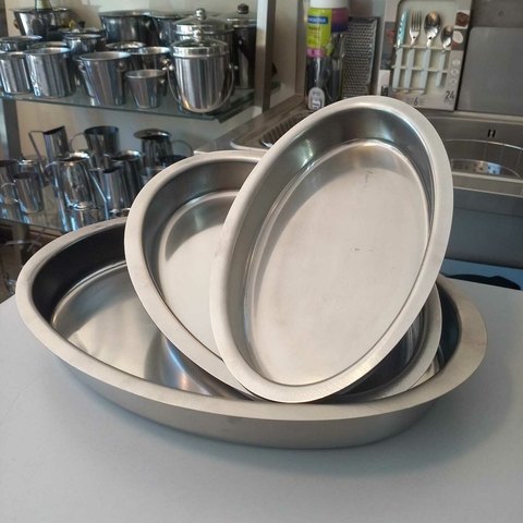 Fuente oval de acero inoxidable