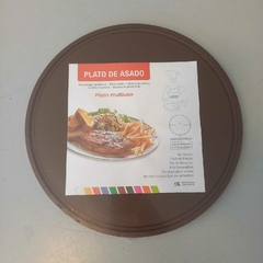 Plato asado marrón