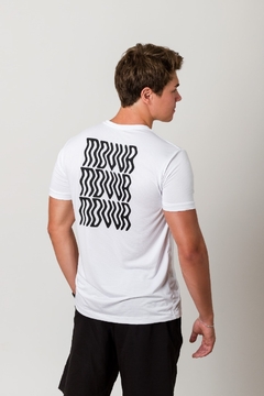 Camiseta UV Dry MOVVA Float Masculina - comprar online