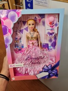 Barbie con accesorios - Katta Home
