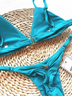 Biquíni Básico Empina Bumbum Azul Piscina - anapraiana