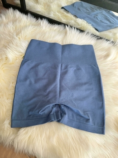 SHORT CORTE V en internet