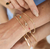 Pulseira delicada gotas e pingente mão - Ouro 18k