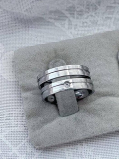 Par de Alianças Londrina Polidas Aço Inox 4mm Reta | Canaleta Centro | PAR - loja online