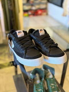 Nike Blazer Negras con blanco - comprar online