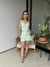 Blusa com Bojo, Alça com Flores e Detalhes nas Costuras na internet