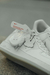 Nike Air Force 1 Triple White en internet