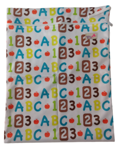 SACO IMPERMÉAVEL LITTLES & BLOOMZ-LETTERS - comprar online