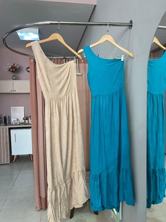VESTIDO UM OMBRO SÓ na internet